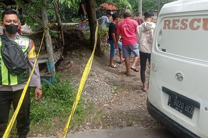 Hendak Cuci Karpet di Sungai, Kakek 83 Tahun Meninggal Dunia Terseret 