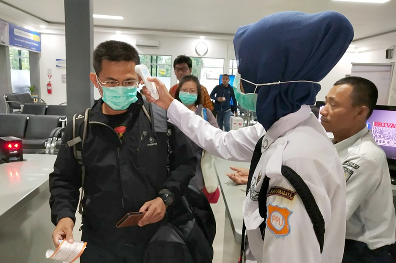 KAI Daop 8 Larang Penumpang Dengan Suhu 38 Derajat Lakukan Perjalanan