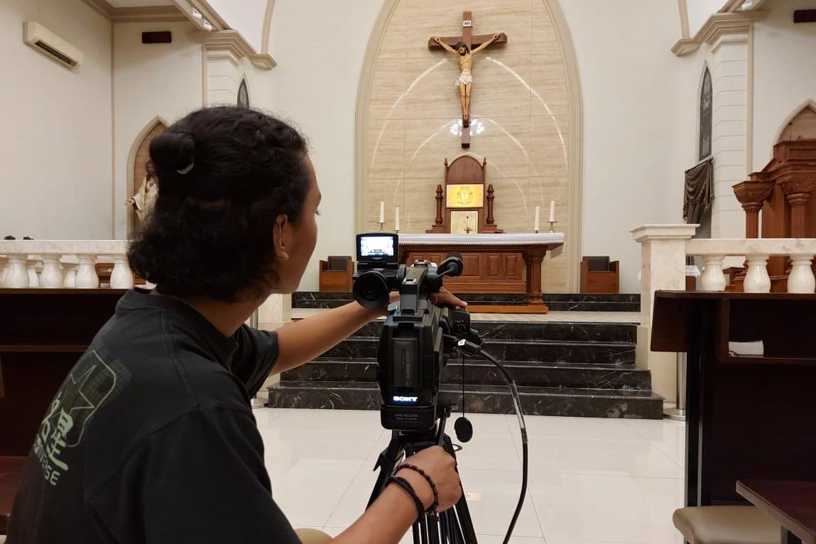Cegah COVID-19, Gereja Katolik Jember Adakan Misa Via Live Streaming di Youtube