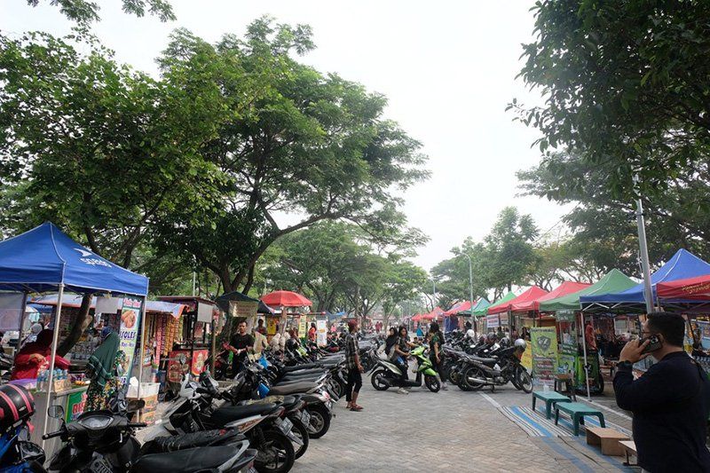 PKL di Masjid Al-Akbar Surabaya Direlokasi