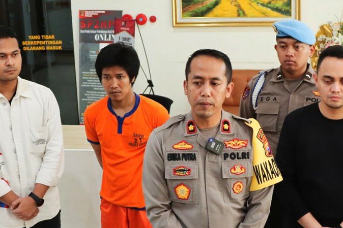 Pria Asal Surabaya Bunuh Anak Kandungnya di Gresik Saat Masih Tertidur