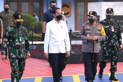 Lakukan Kunker di Jatim, Presiden Jokowi Resmikan PSEL dan Sarana Prasarana Fasilitas Perikanan