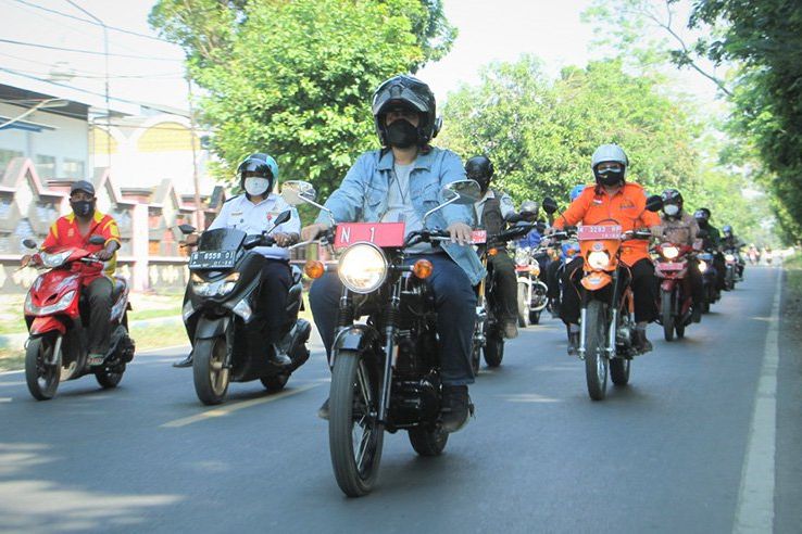 Di Balik "Bos Dilan" Probolinggo Bagi-bagi Bansos yang Tepat Sasaran ke Warga