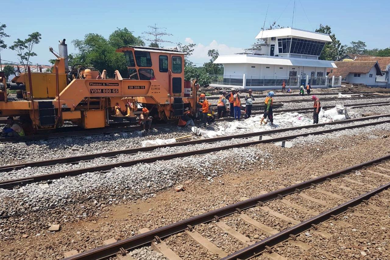 Jalur Ganda Stasiun Geneng-Kedungbanteng Mulai Diuji Beban