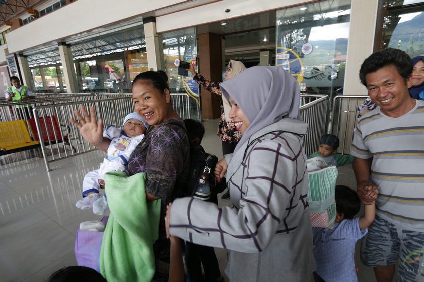 Ke Makassar, Pesawat Kemanusiaan Prioritaskan Pengungsi Usia Rentan