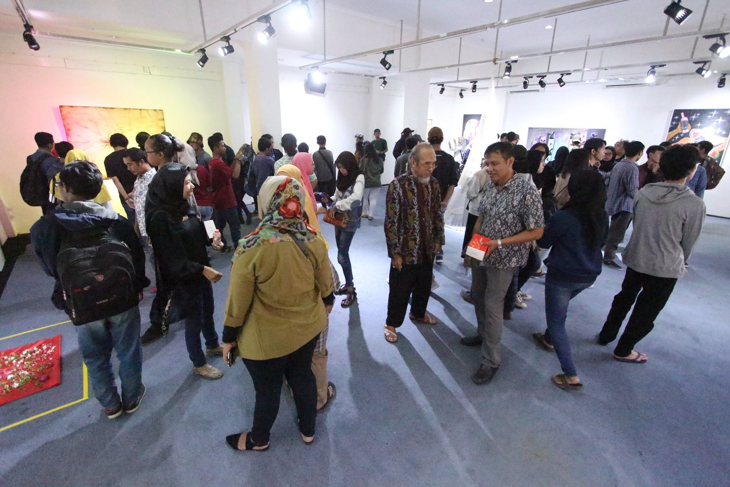 Racun Kreativitas Kecoak Timur