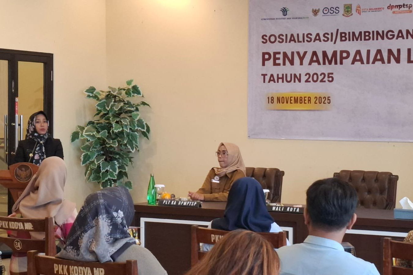Tingkatkan Kepatuhan Pelaku Usaha, Pemkot Mojokerto Gelar Bimtek Penyampaian LKPM 2025