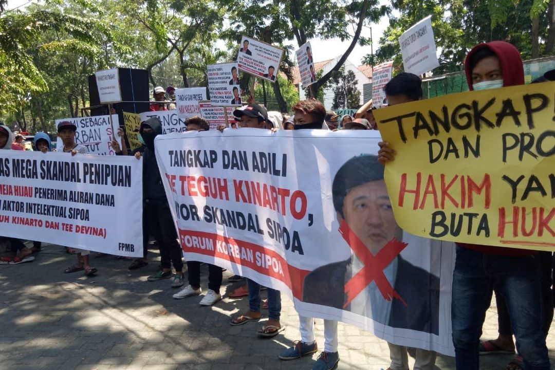Hikayat Pasar Turi, Sipoa, dan Dua Taipan
