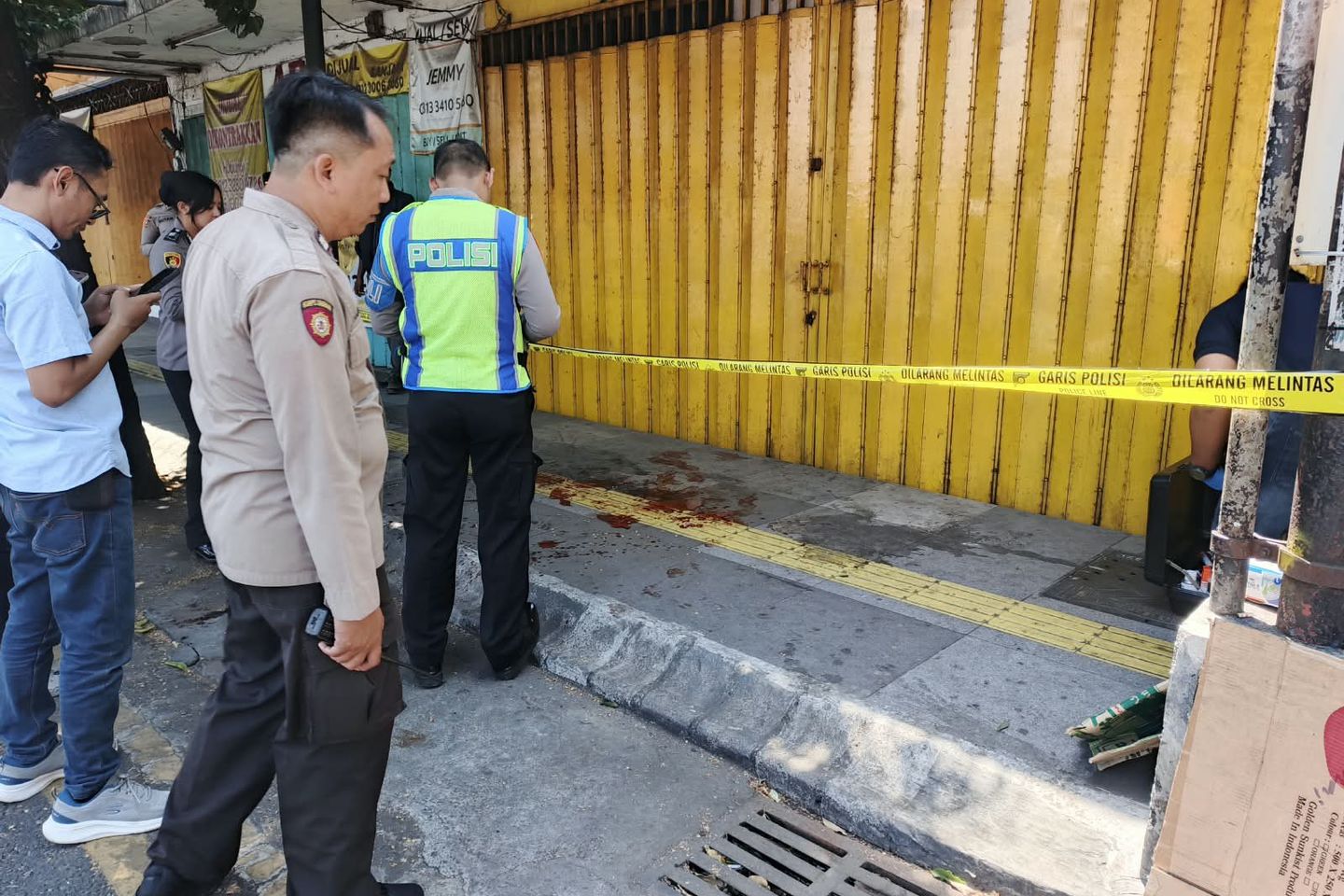Toko Emas Murni di Pusat Kota Jember Dirampok pada Pagi Hari, Terduga Pelaku Diburu
