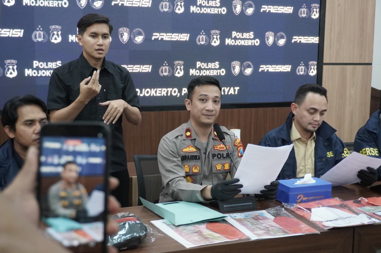 Pelaku Penipuan Bermodus Penggandaan Uang Diringkus Polisi Mojokerto