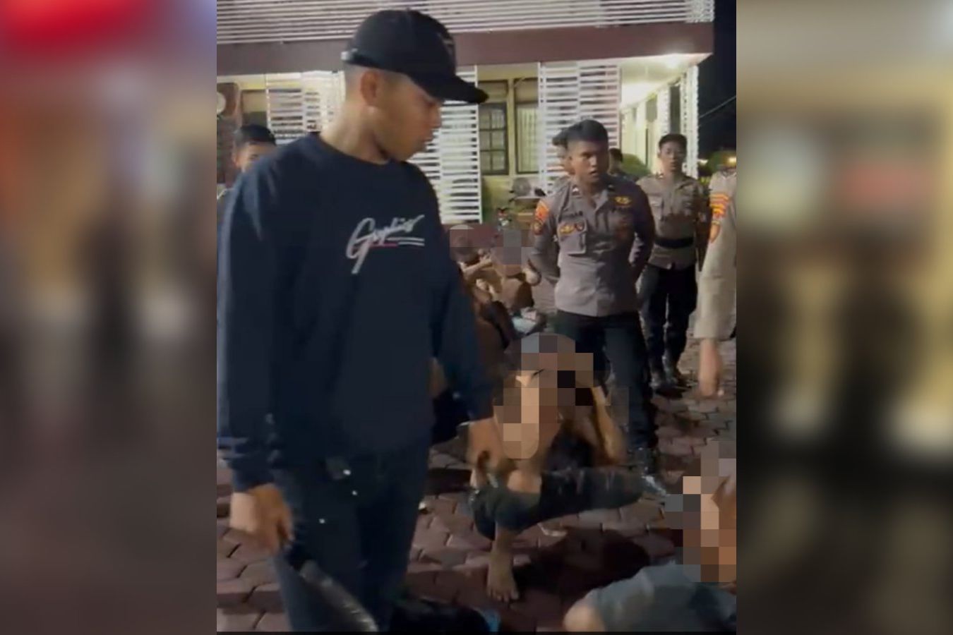 <strong>Hendak Tawuran 11 Pemuda di Probolinggo Diamankan, Polisi Dapati Clurit dan Pisau</strong>