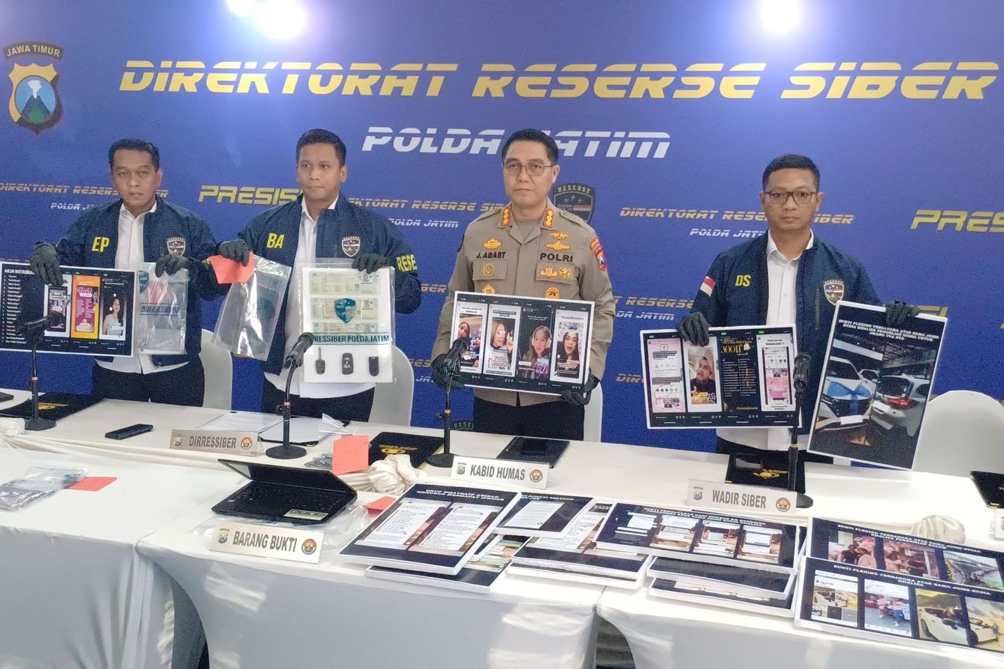 Mangkir Pemeriksaan, Selebgram Dilan Janiyar Ramadhani dan Ratu Felisha Minta Polisi Jadwal Ulang
