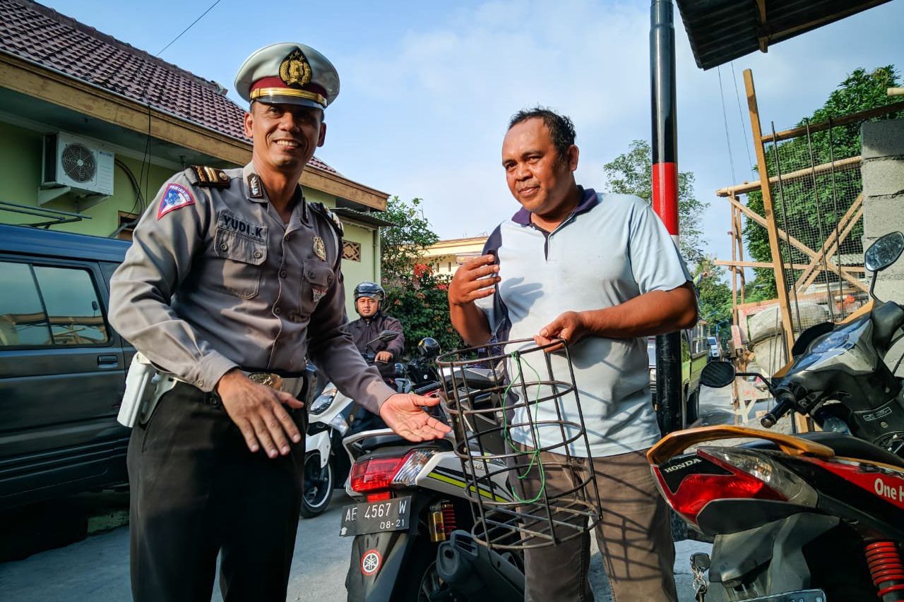 Polisi Imbau Warga Ponorogo Lepas Keranjang Motor yang Sempat Viral
