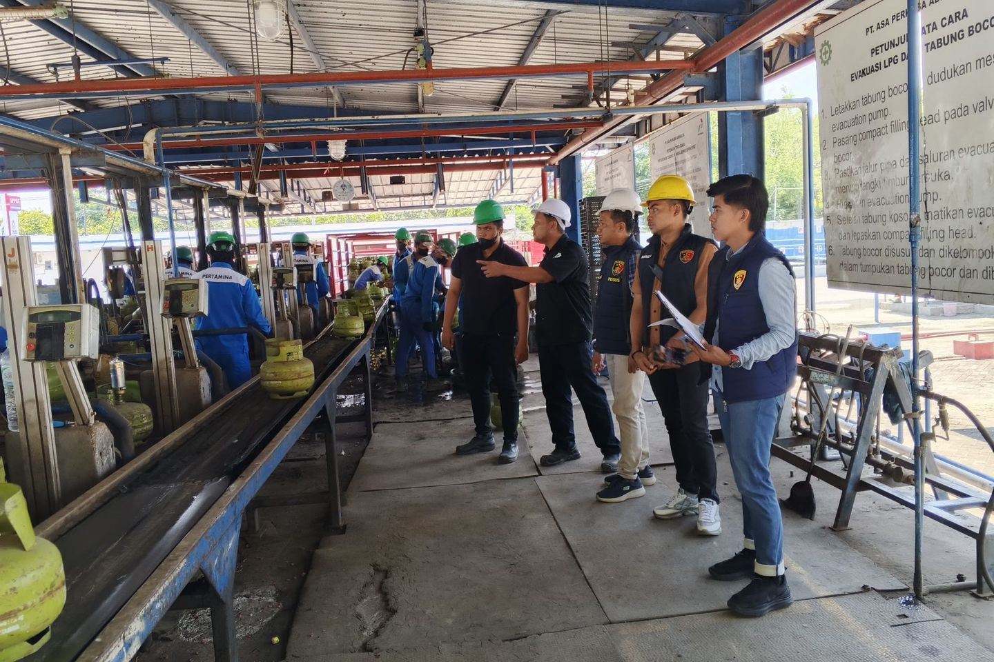 Polres Sampang Pastikan Stok LPG 3 Kg Aman, Distribusi ke Agen Sesuai Kuota