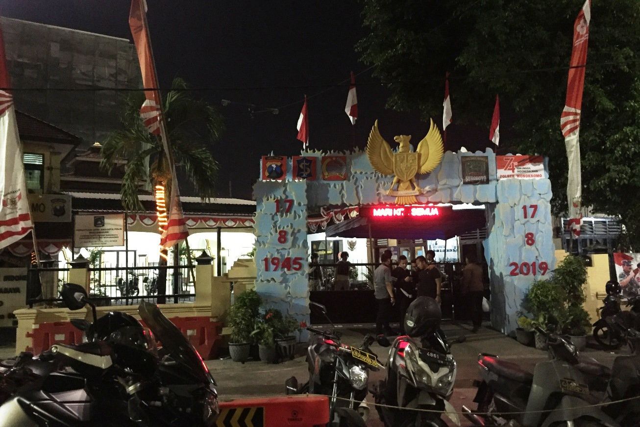 Jaga Kantor, Anggota Polsek Wonokromo Surabaya Dibacok Orang Tak Dikenal