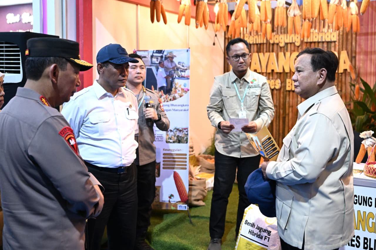 Prabowo Luncurkan 166 SPPG Polri di Tuban untuk Dukung Program Makan Bergizi Gratis
