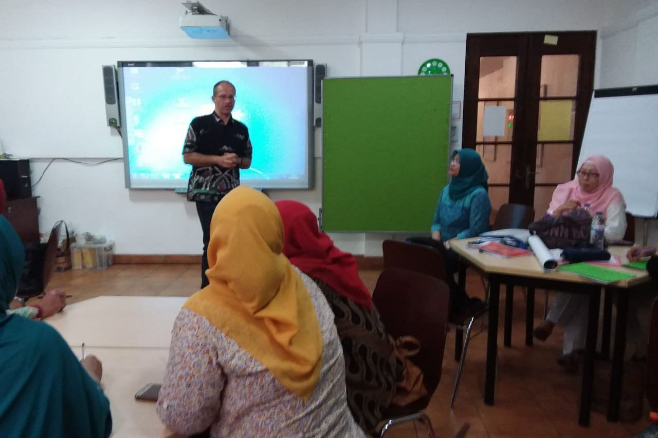 Bahasa Kunci Dialog Budaya Antar Bangsa