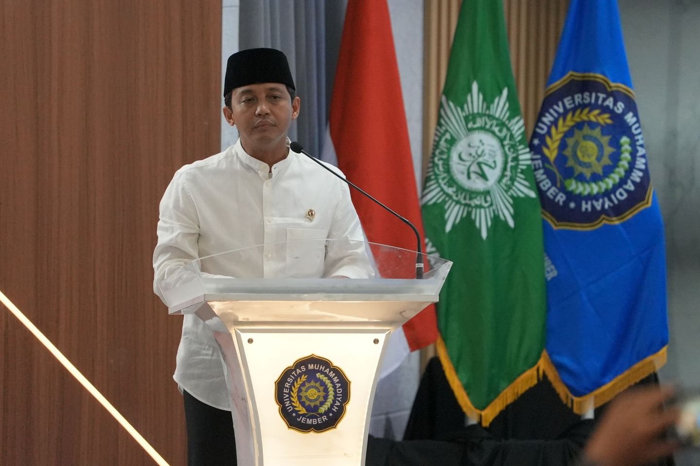 Menhut Raja Juli Target Tambah Puluhan Ribu Polisi Hutan