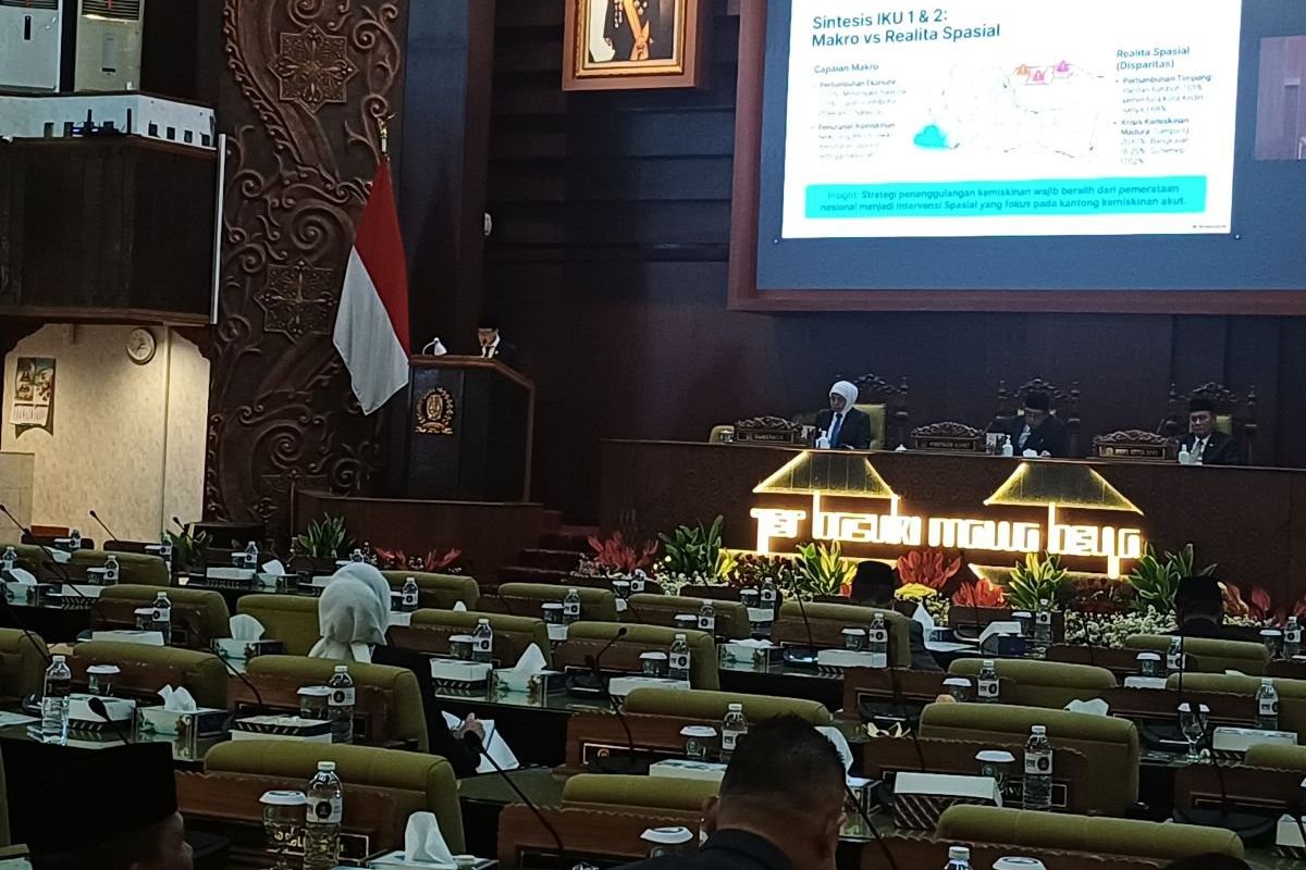 DPRD Jatim Setujui LKPJ 2025, Golkar-PKS Kritik Belanja Birokrasi Dominan
