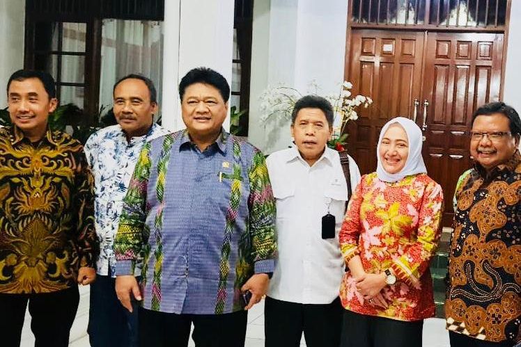 DPR Minta Motif Pembajakan Truk BMM Diusut Tuntas
