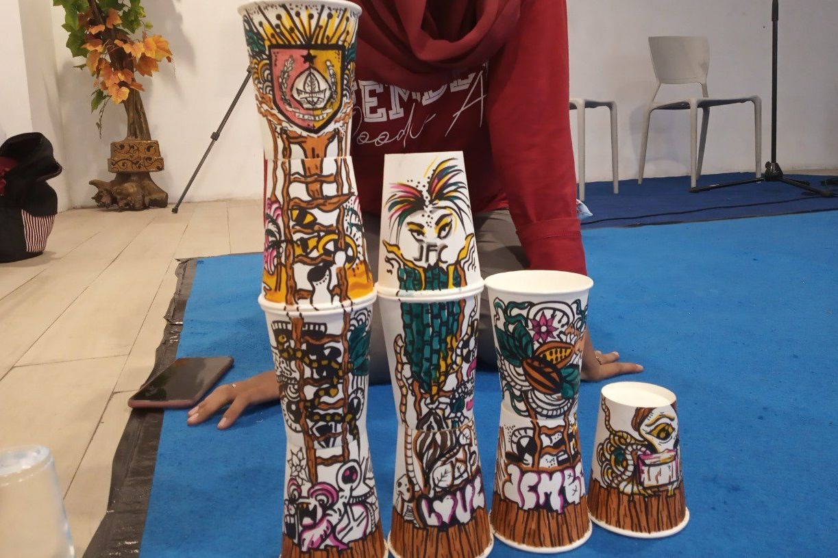 Pandemi, Komunitas <em>Jember</em> <em>Doodle</em> <em>Art</em> Adaptasi Kegiatan Menjadi Daring