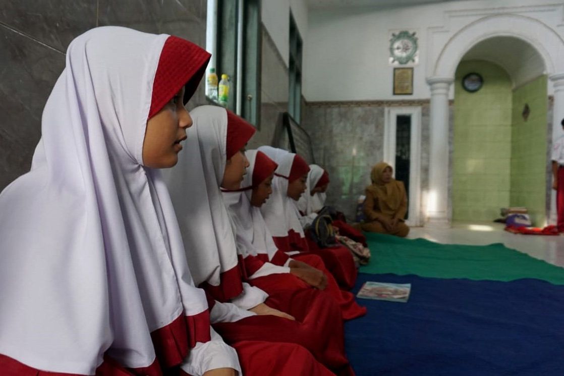 Atap Ambrol, Siswa SDN Keting 02 Jember Pindah Belajar