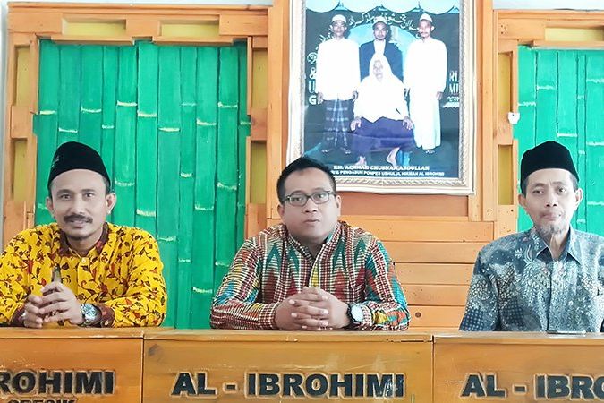 Menang Gugatan, Yayasan Ushusul Hikmah Al Ibrohimi Manyar, Gresik Kembali ke Akta Awal