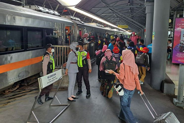 Jelang Nataru, 8.403 Tiket KA Telah Terjual