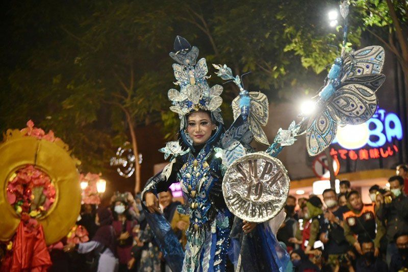 Gelaran Parade Budaya, Gubernur Khofifah: Ini Jadi Kebangkitan Ekonomi dan Seluruh Sektor di Jatim