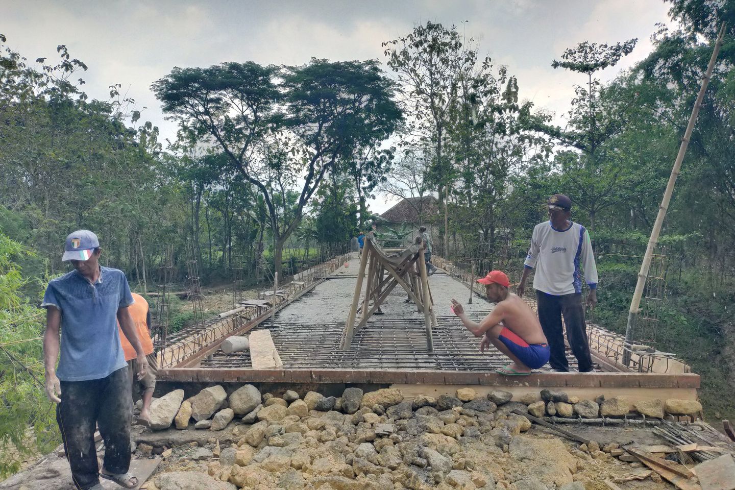 Dua Proyek Jembatan di Sampang Molor dari Jadwal, Kontraktor Terancam Denda