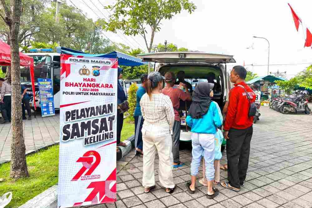 Polres Madiun Dekatkan Pelayanan Publik di Caruban Fun Day