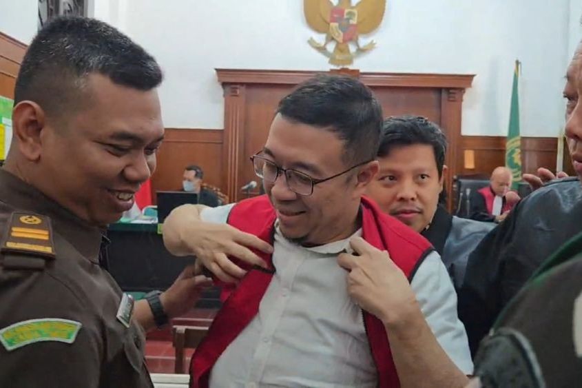 Terdakwa Perusakan Rumah dan Pengusiran Nenek Elina Divonis Berbeda
