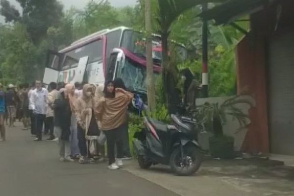 Bus Rombongan Wisatawan Pelajar dari Bromo, Kecelakaan Maut di Jalur Lumbang