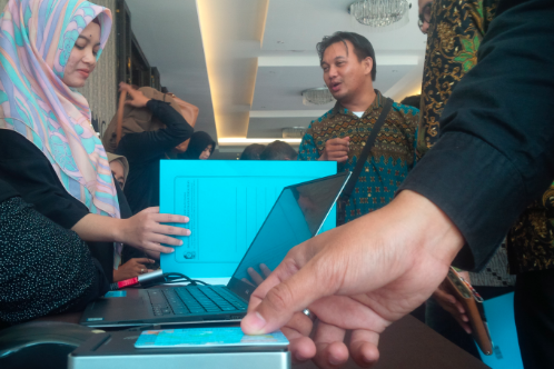 Tarik Minat Remaja Buat E-KTP, Dispendukcapil Banyuwangi Beri Kupon Undian