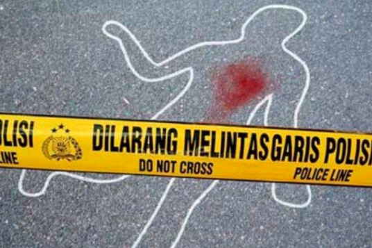 Menyeberang Jalan dari Pom Bensin Ngoro, Kakek Tewas Tertabrak Truk