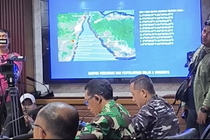 Bangkai KMP Tunu Pratama Jaya Bergeser 1-2 Mil laut dari Titik Tenggelam  