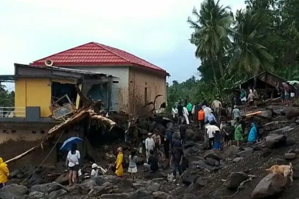Banjir Bandang Terjang Sitaro Sulut, Tujuh Orang Meninggal Dunia