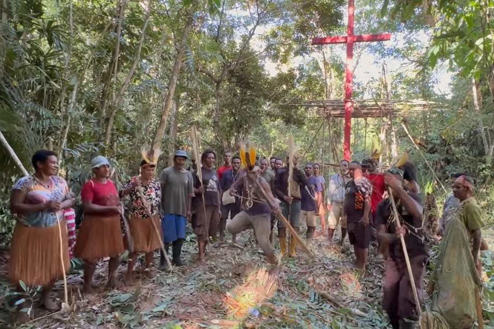 Polemik Film Pesta Babi Soroti Biaya Lingkungan Proyek Pangan