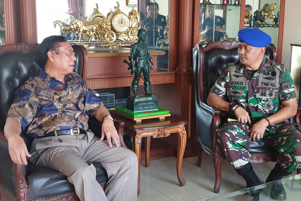 Perwira Pomal Lantamal V Surabaya Curhat ke Senior