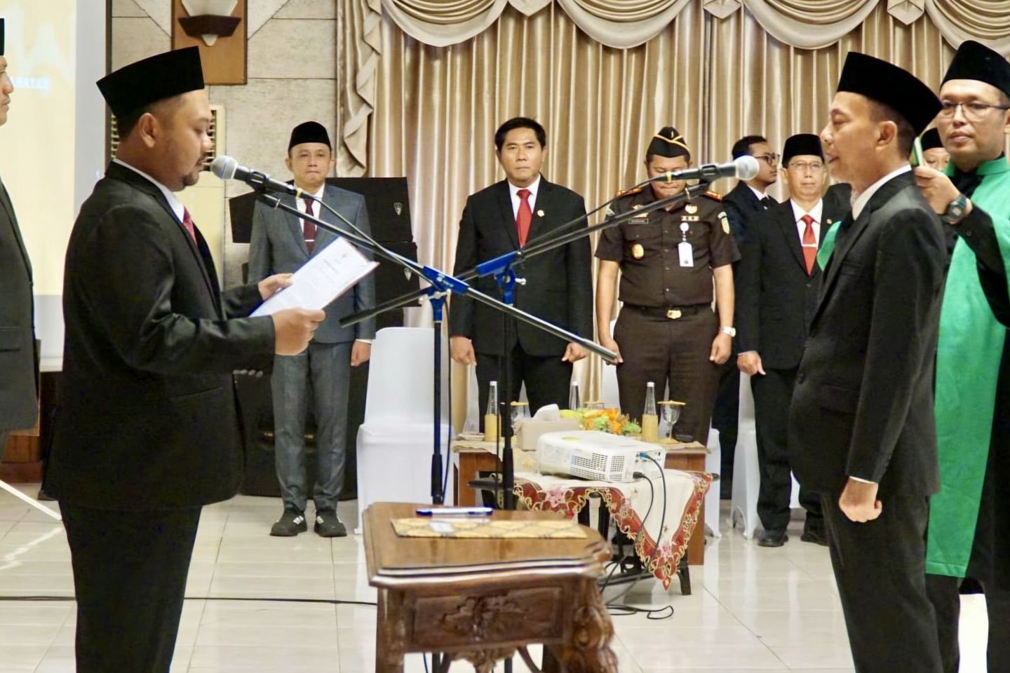 Edy Hadisiswoyo Dilantik sebagai Pj Sekda Gresik, Bupati Tekankan Soliditas Birokrasi