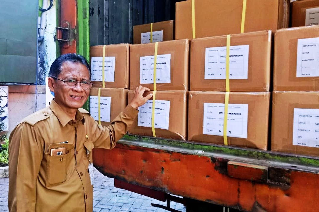 Dinas Pendidikan Gresik Terima Bahan untuk Seragam Gratis Siswa SD-SMP