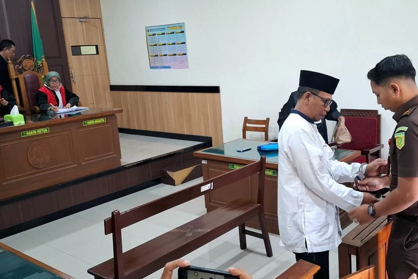 Tipu Korban Bisa Jadi CPNS, Antoni Dituntut 3,5 Tahun Penjara