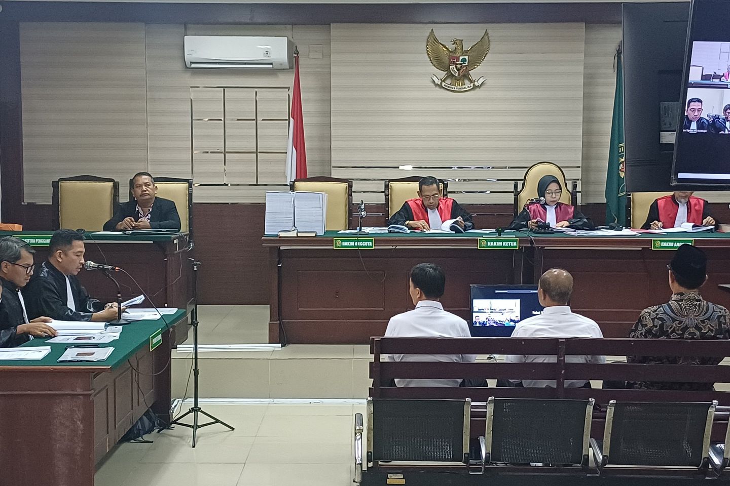 Maidi, Wali Kota Madiun Nonaktif Jalani Sidang Perdana 