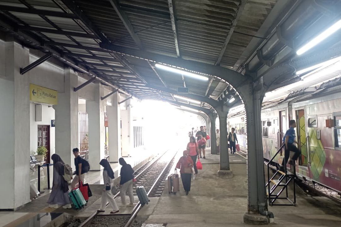 Puncak Arus Balik Lebaran 2026, Penumpang Kereta di Jember Tembus 13 Ribu Sehari