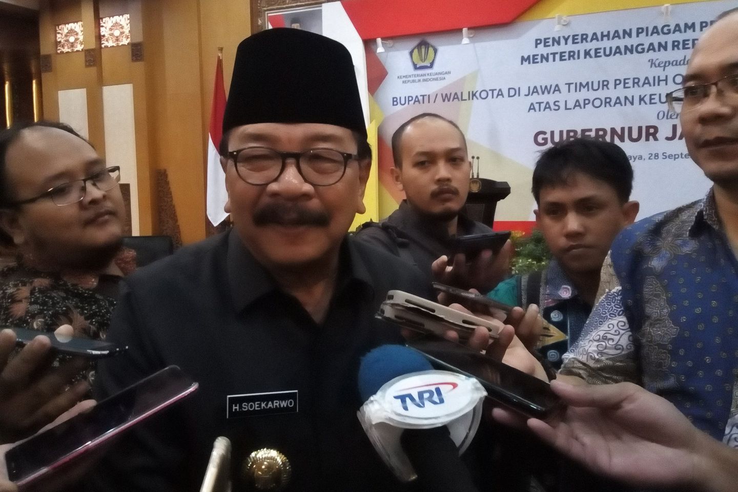 Soekarwo Minta Kadiknas Jatim Tak Bikin Gaduh