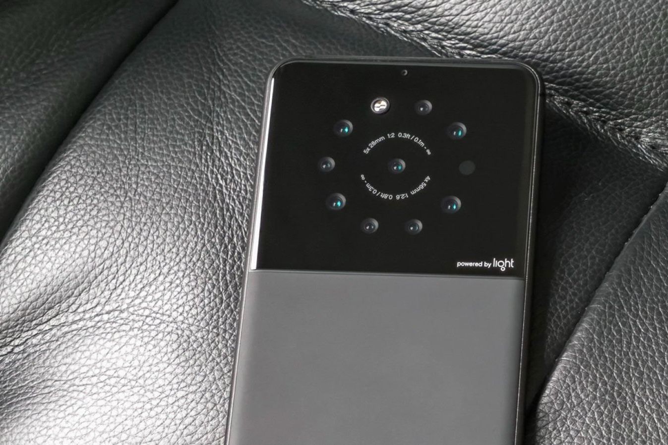 Sony dan Light Kerja Sama Ciptakan Selular Fotografi