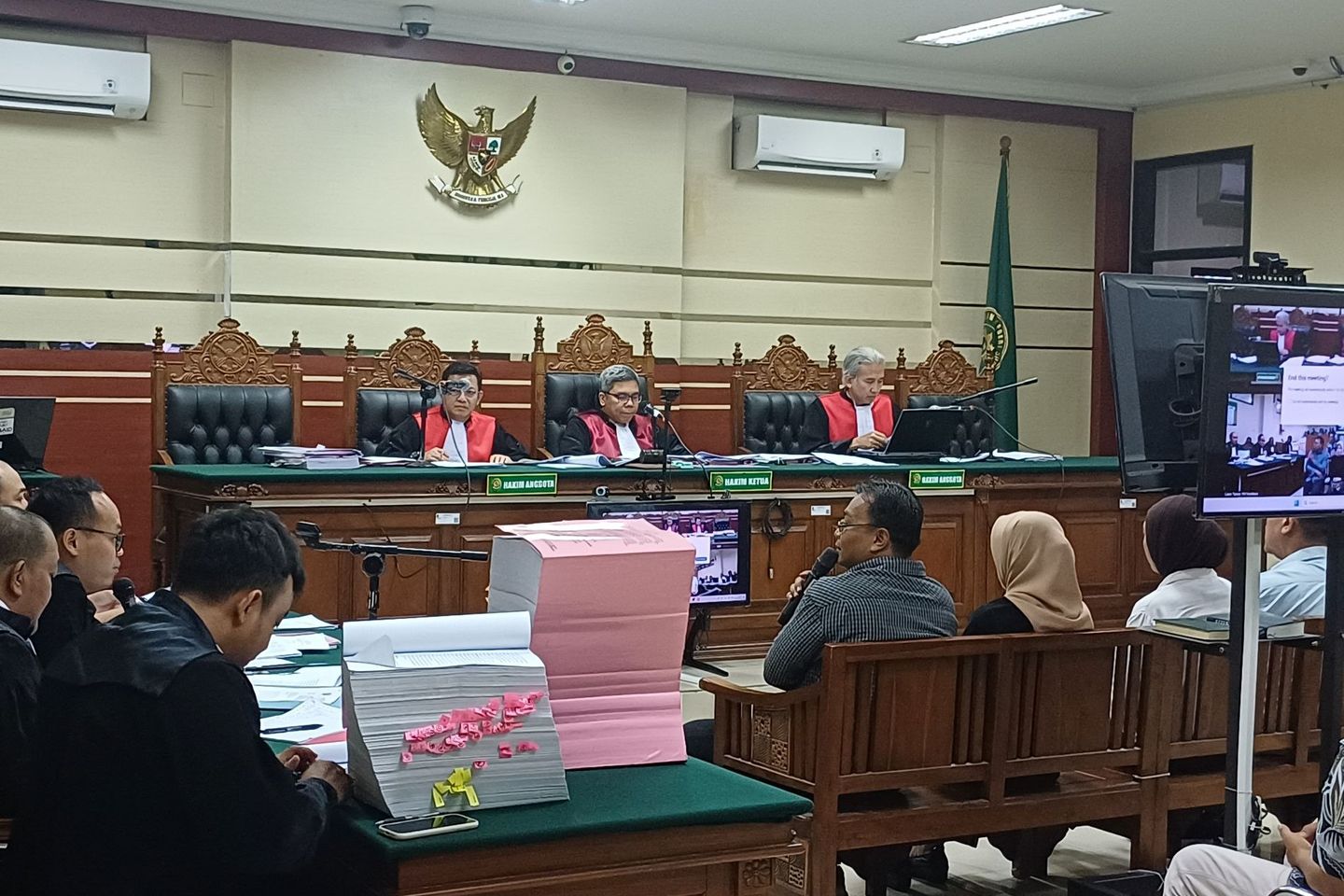 Sidang Pungli ESDM Jatim, Sopir Aris Mukiyono Akui Lima Kali Pindahkan Tas Berisi Uang