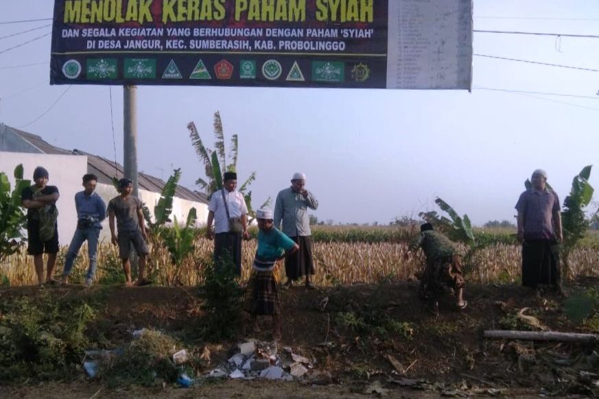 Pemkab Probolinggo Minta Warga Copot Spanduk Antisyiah di Jangur