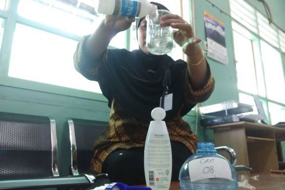 Guru SMK Taman Siswa Mojokerto Ciptakan Hand Sanitizer