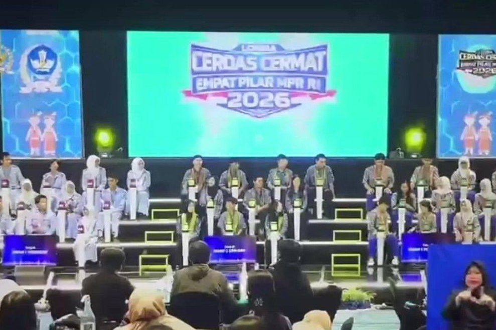 Viral LCC Kalbar Picu Sorotan Sistem Evaluasi MPR